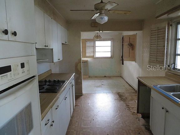 4th image of 3035 Browning St