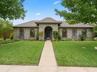 821 Baxter Dr, Plano, TX 75025