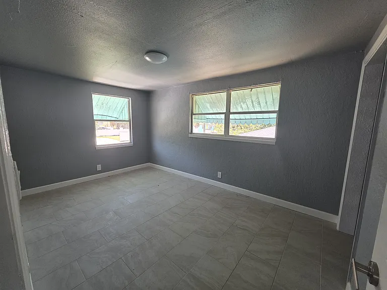 2505 7th St S #2505 — Photo 8