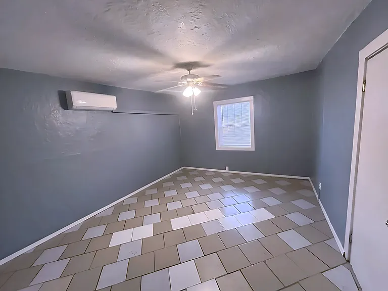71 N Boone St #1 — Photo 20