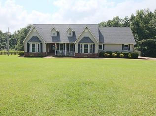 199 County Road 226, Farmington, MS 38834