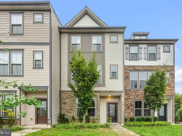 108 Tolocka Ter NE, Leesburg, VA 20176