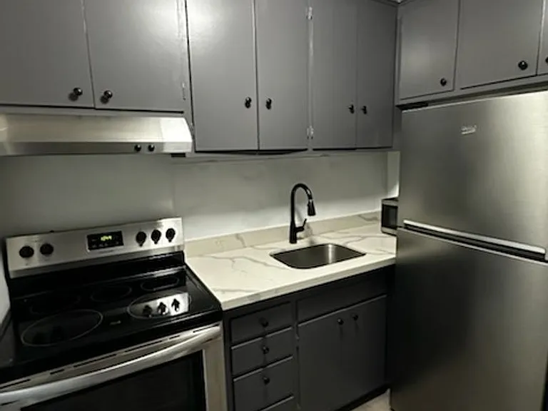 The Willis Apartments — Photo 20