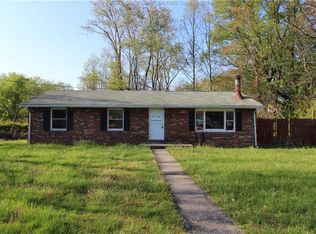 4 Shawnee Acres, Dunbar, WV 25064