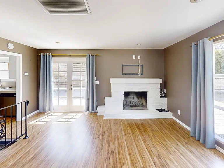 1326 Pacific St — Photo 7