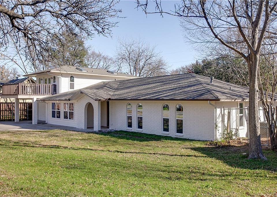 1st image of 120 Bluebonnet Dr