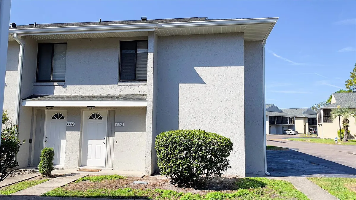 Building Photo - 4448 Pinebark Ave #56-1