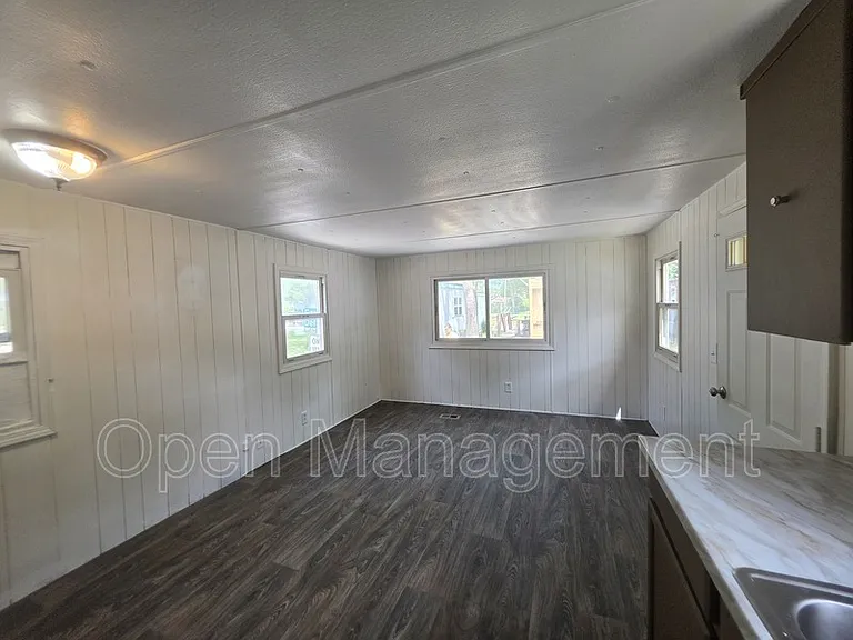 2668 Chateau Dr #11 — Photo 5