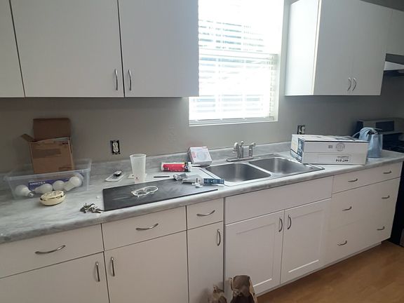 5th image of 7578 Alexander St #1/2