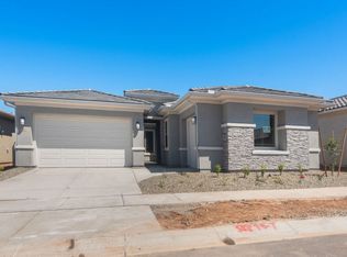 732 W Flatiron Trl, Apache Junction, AZ 85120