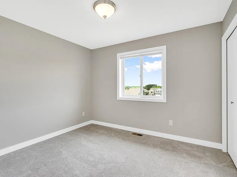 335 Cypress St — Photo 19