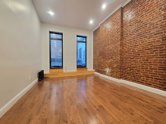 2nd image of 1883 Amsterdam Ave APT 1C