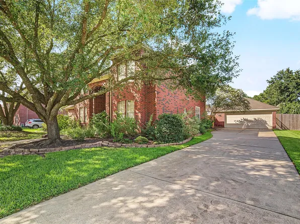 1707 Brill Dr, Friendswood, TX 77546
