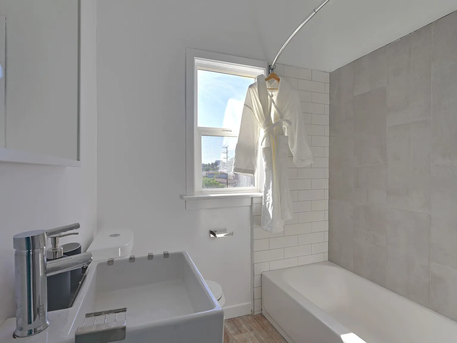 4108 Marathon St — Photo 3