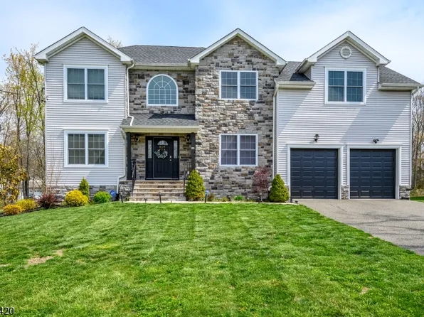 32 Pleasant Plains Rd, Franklin Twp., NJ 08823