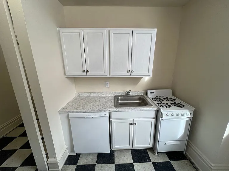 2601 Park Avenue — Photo 4