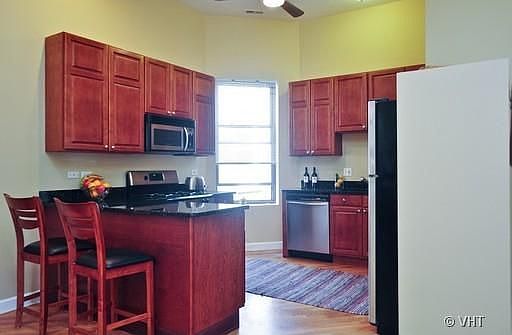 4th image of 4923 N Kenmore Ave #3
