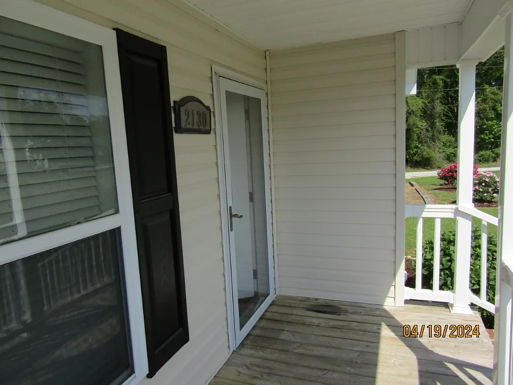 3 bed, 1500 sqft, $1,900 — Photo 3