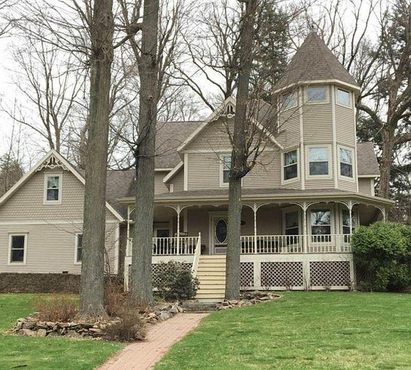 1st image of 604 Sonnentag Ln