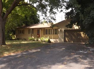 10222 Columbus Cir, Bloomington, MN 55420