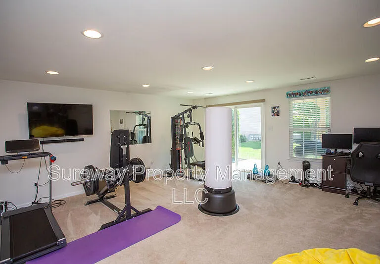 172 Fela Dr — Photo 2