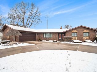 25399 Beth Ann Dr, South Bend, IN