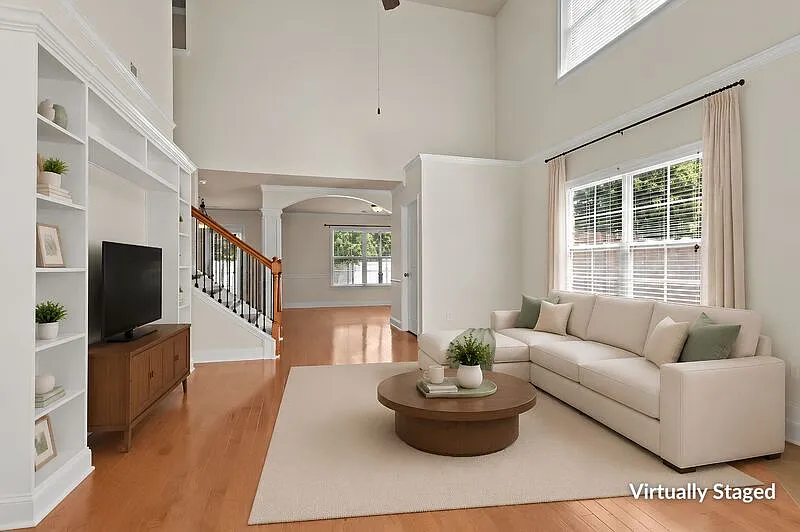 3 bed, 2.5 bath, 1897 sqft, $1,900 — Photo 4