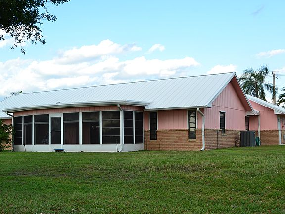 5th image of 2950 SE Pine Valley Street