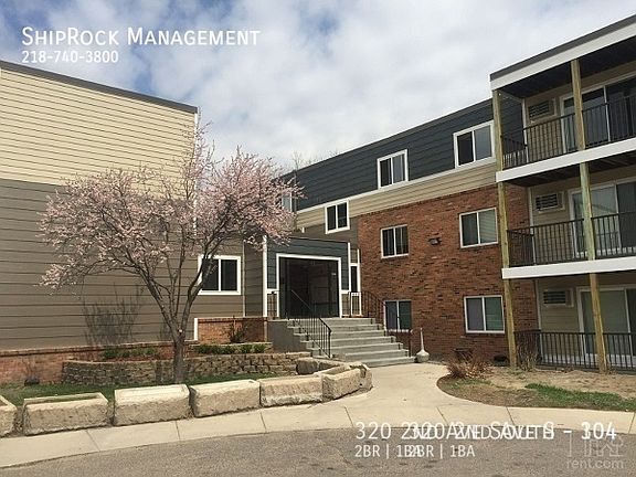 3rd image of 320 2nd Ave S APT 304