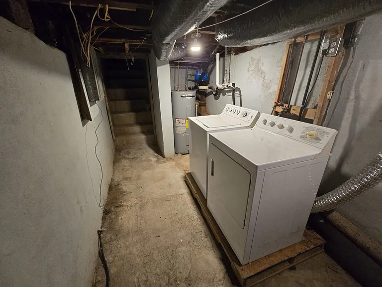 411 Cedar St — Photo 19