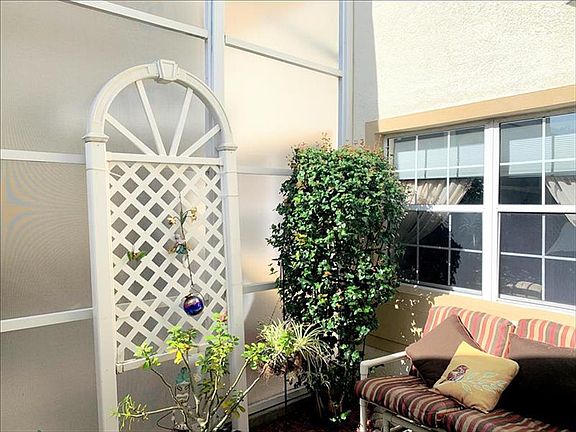 5th image of 13236 Fountainbleau Dr
