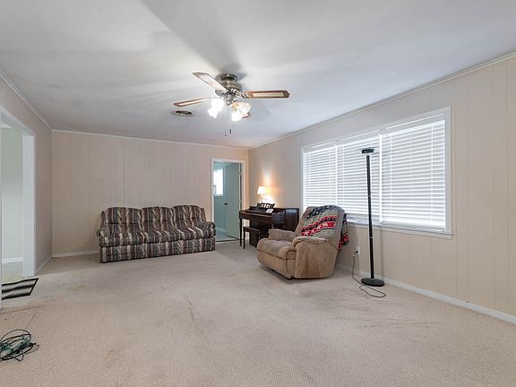 5th image of 1107 Anchor St