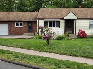 116 Woodycrest Dr, East Hartford, CT 06118