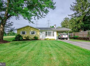 17300 Flagstone Dr, Germantown, MD 20874