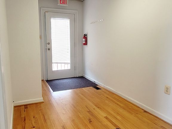 3rd image of 10351 Southern Maryland Blvd #203