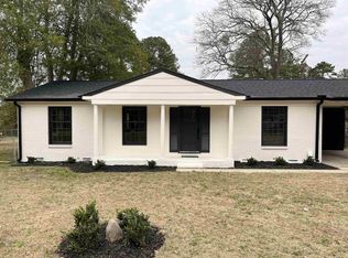 1111 Strickland Bridge Rd, Fayetteville, NC 28304