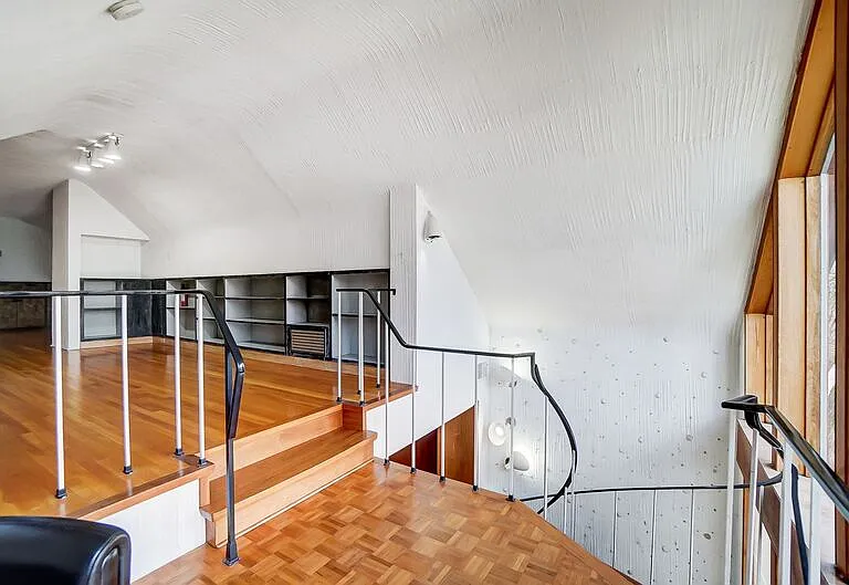 2881 Observatory Ave #2 — Photo 46