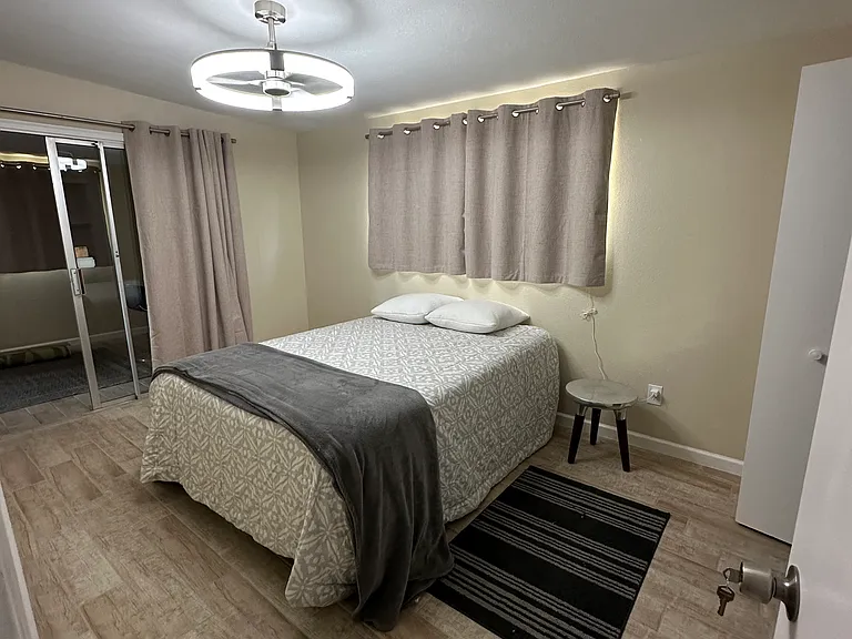2821 E Presidio Rd — Photo 23