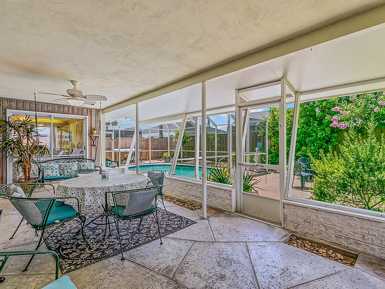 122 Ocean Grove Dr — Photo 38