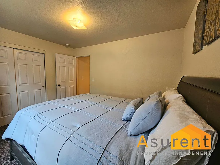 2030 Brookhurst St #13 — Photo 3