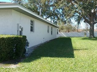 1529 Oakview Cir, Winter Haven, FL 33880