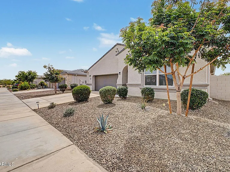 18363 W Whispering Wind Dr — Photo 30