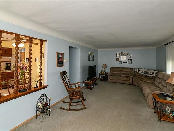 4th image of 5276 E 104th St