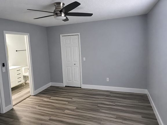 2nd image of 12677 Somerset Oaks St