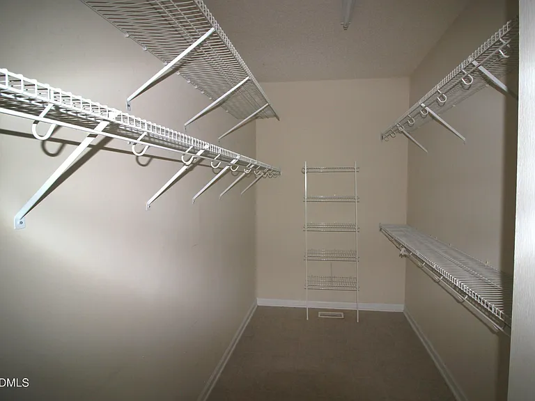 3117 Cregler Dr — Photo 15