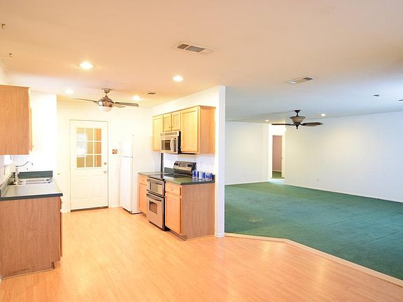 4th image of 4610 Ledgestone Dr