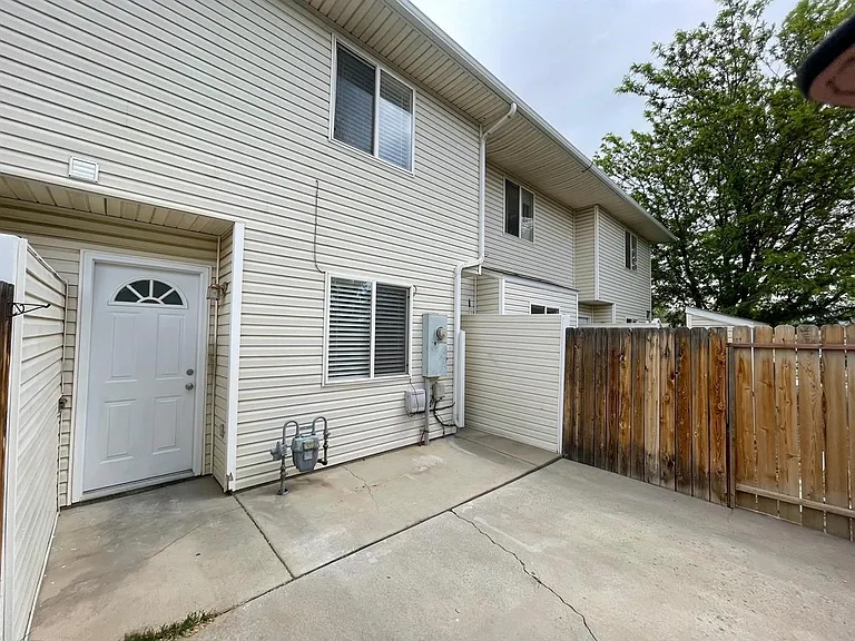 254 Beacon Ct #5 — Photo 24