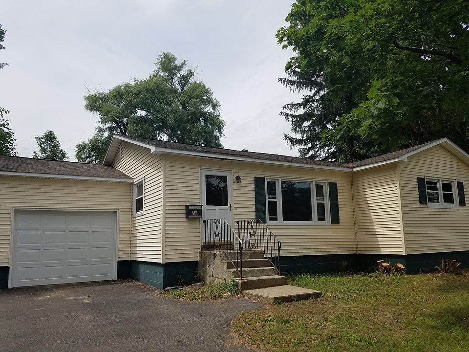 1st image of 34 Thoroughbred Ln