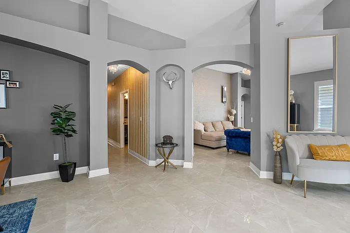10602 Rochester Way — Photo 6