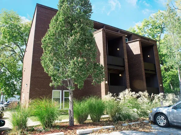 1109 W Stoughton St, Urbana, IL